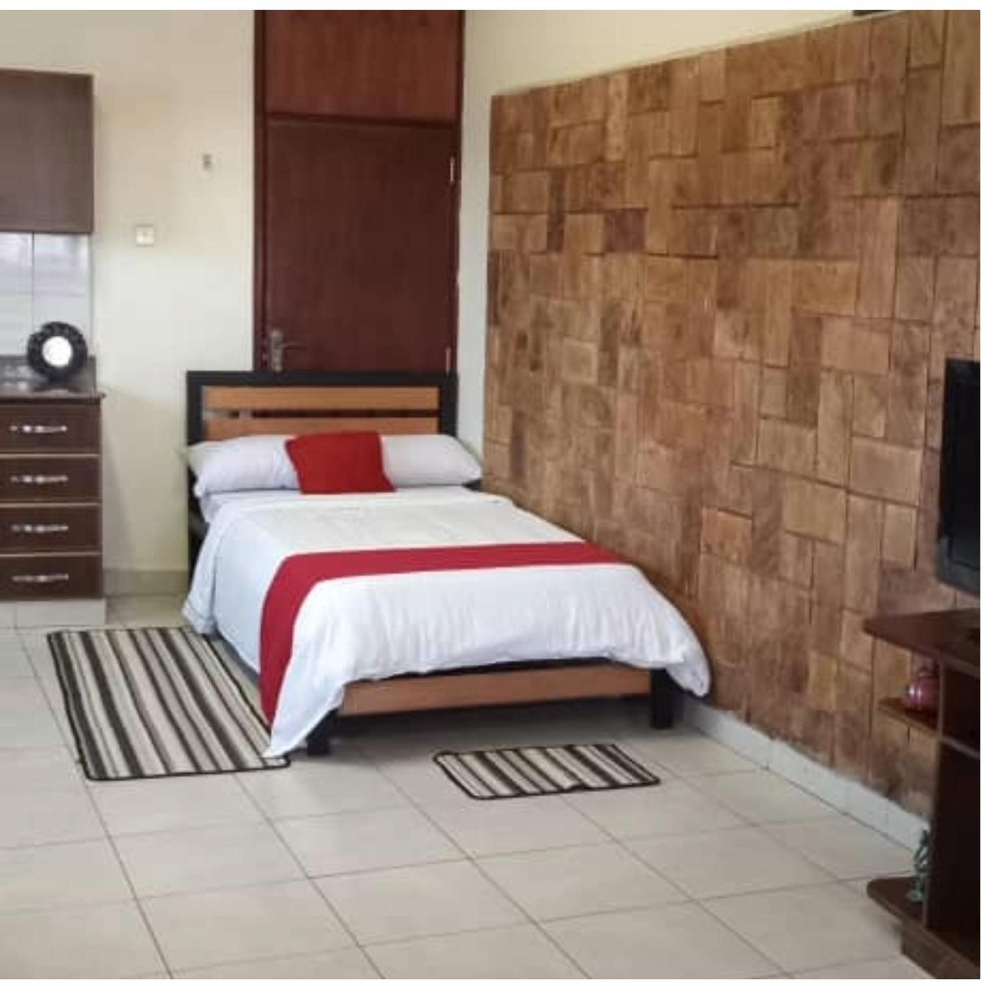 The Abode Apartments Lake View & Breakfast Suite Near Beach Entebbe Exterior foto